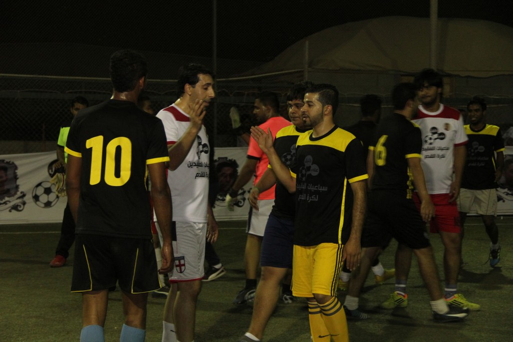 18432165744_aec05d0b19_h